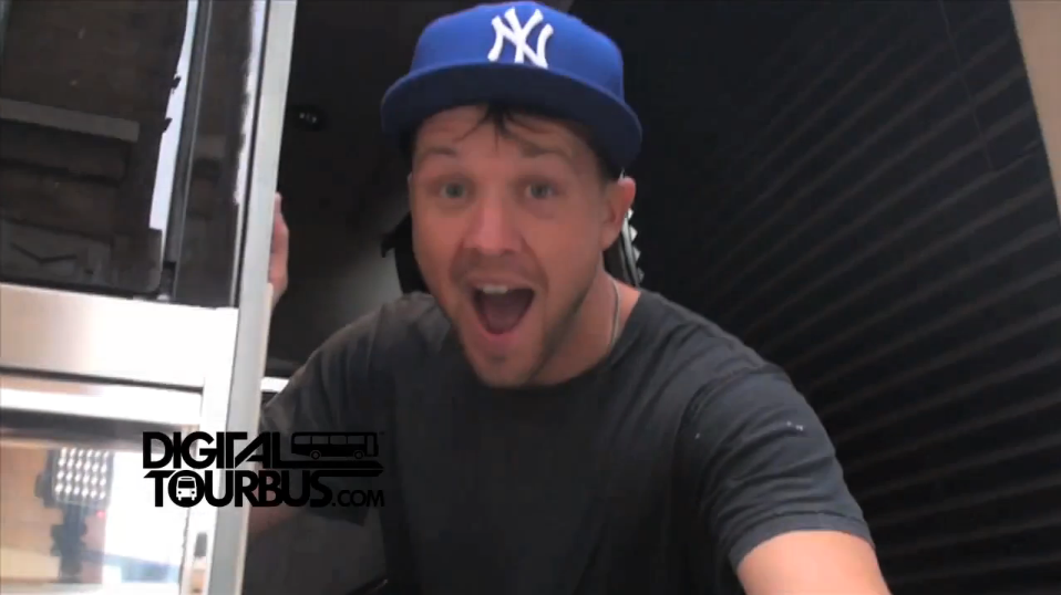 SafetySuit – BUS INVADERS Ep. 365