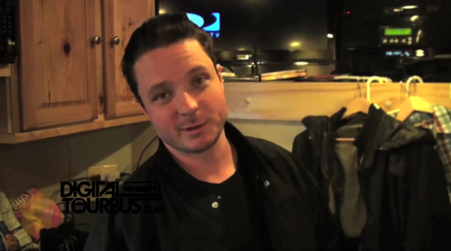 Bayside – BUS INVADERS Ep. 152