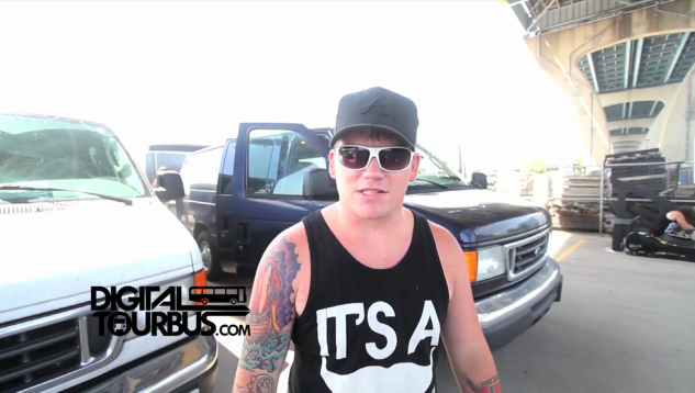 The Suit – BUS INVADERS Ep. 271 (Warped Edition)