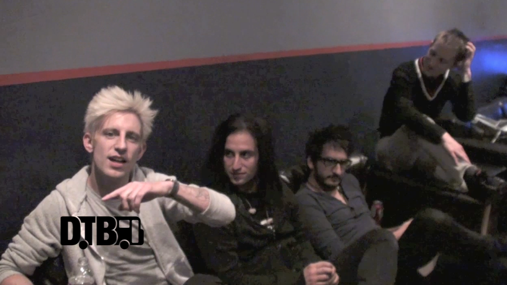 Madina Lake – CRAZY TOUR STORIES [VIDEO]