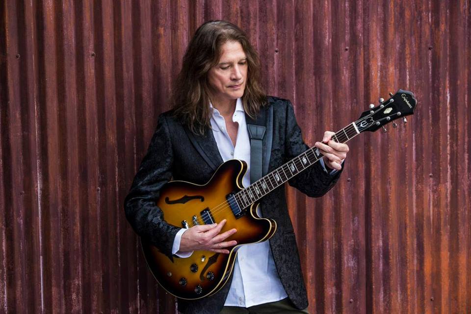 Robben Ford Announces Spring Tour in U.S. and Europe
