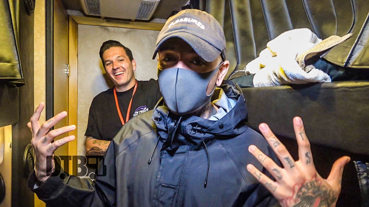 Sylar – BUS INVADERS Ep. 1205 [VIDEO]