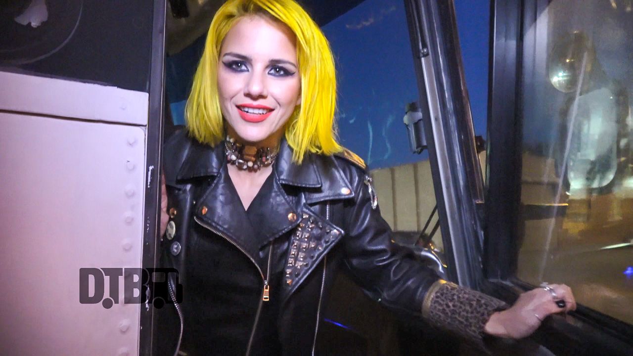 Barb Wire Dolls – BUS INVADERS Ep. 1282 [VIDEO]
