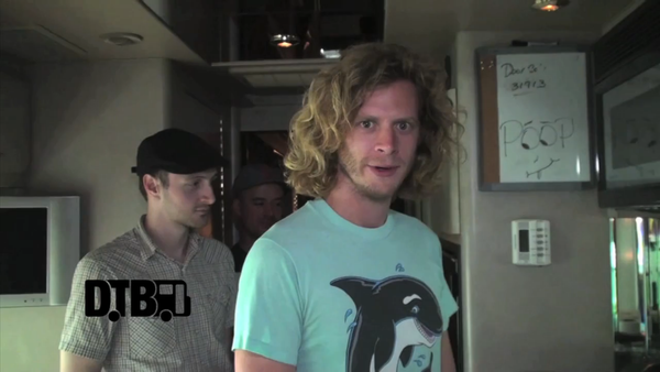 Relient K – BUS INVADERS Ep. 485 [VIDEO]