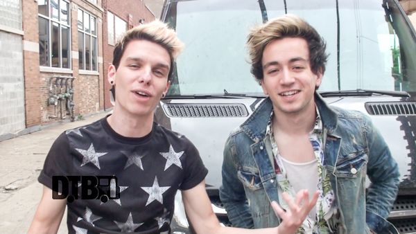 The Weekend Riot – BUS INVADERS Ep. 822 [VIDEO]
