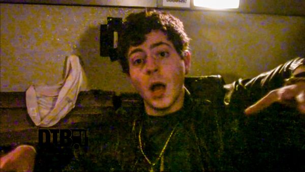 Score 24 – BUS INVADERS (The Lost Episodes) Ep. 83 [VIDEO]