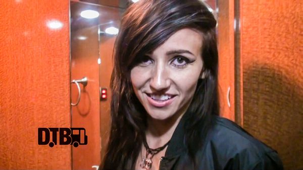 Lights – BUS INVADERS Ep. 929 [VIDEO]