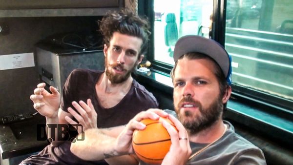 3Oh!3 – CRAZY TOUR STORIES Ep. 468 [VIDEO]