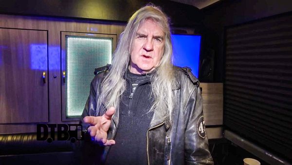 Saxon’s Biff Byford – BUS INVADERS Ep. 1152 [VIDEO]