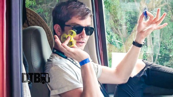 Thousand Below – BUS INVADERS Ep. 1203 [VIDEO]