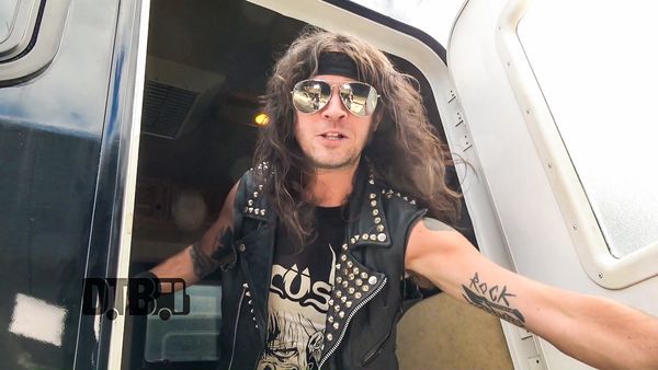 Municipal Waste – BUS INVADERS Ep. 1225