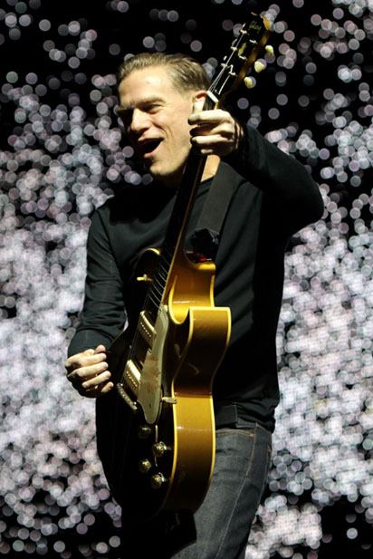 Bryan Adams Announces the “Reckless 30th Anniversary Tour